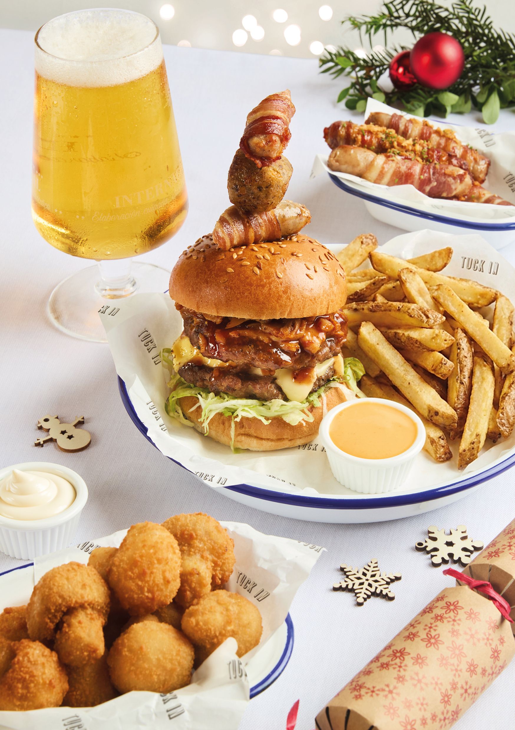 Festive Lunch & Dinner at The Horn & Trumpet in Worcester
